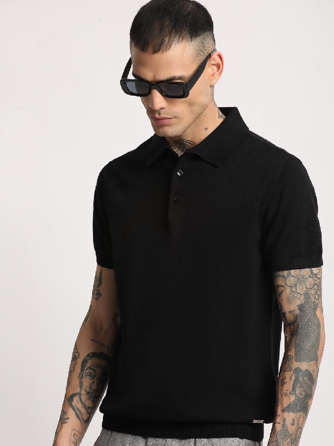 Men Black Solid Regular Fit Polo Collar T-shirt